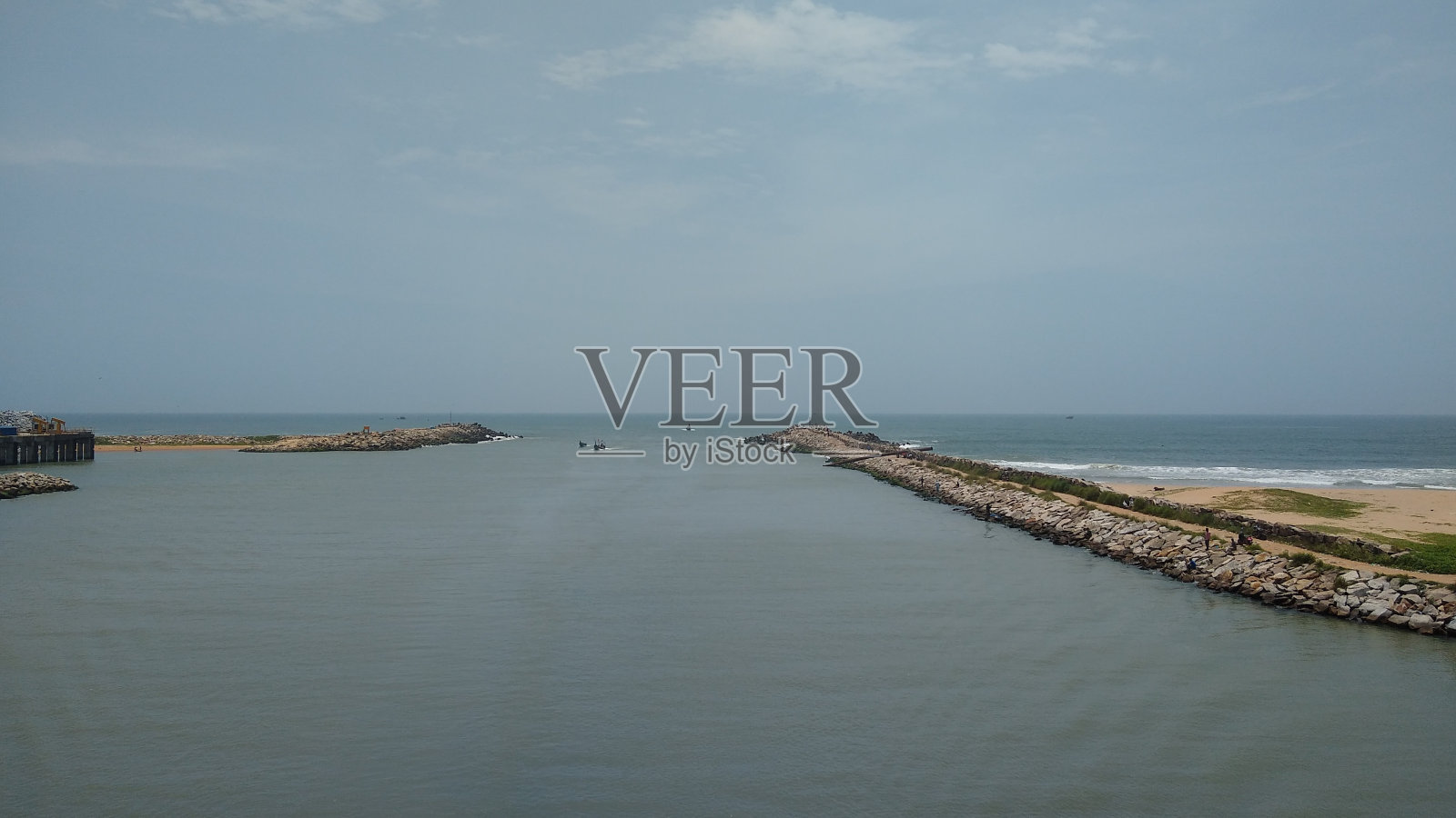 靠近Muthalapozhi海港的Perumathura海滩,美丽的Thiruvananthapuram海滩,喀拉拉邦海景照片摄影图片