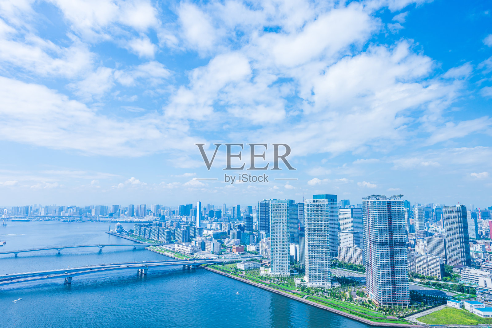 东京的高层公寓。照片摄影图片