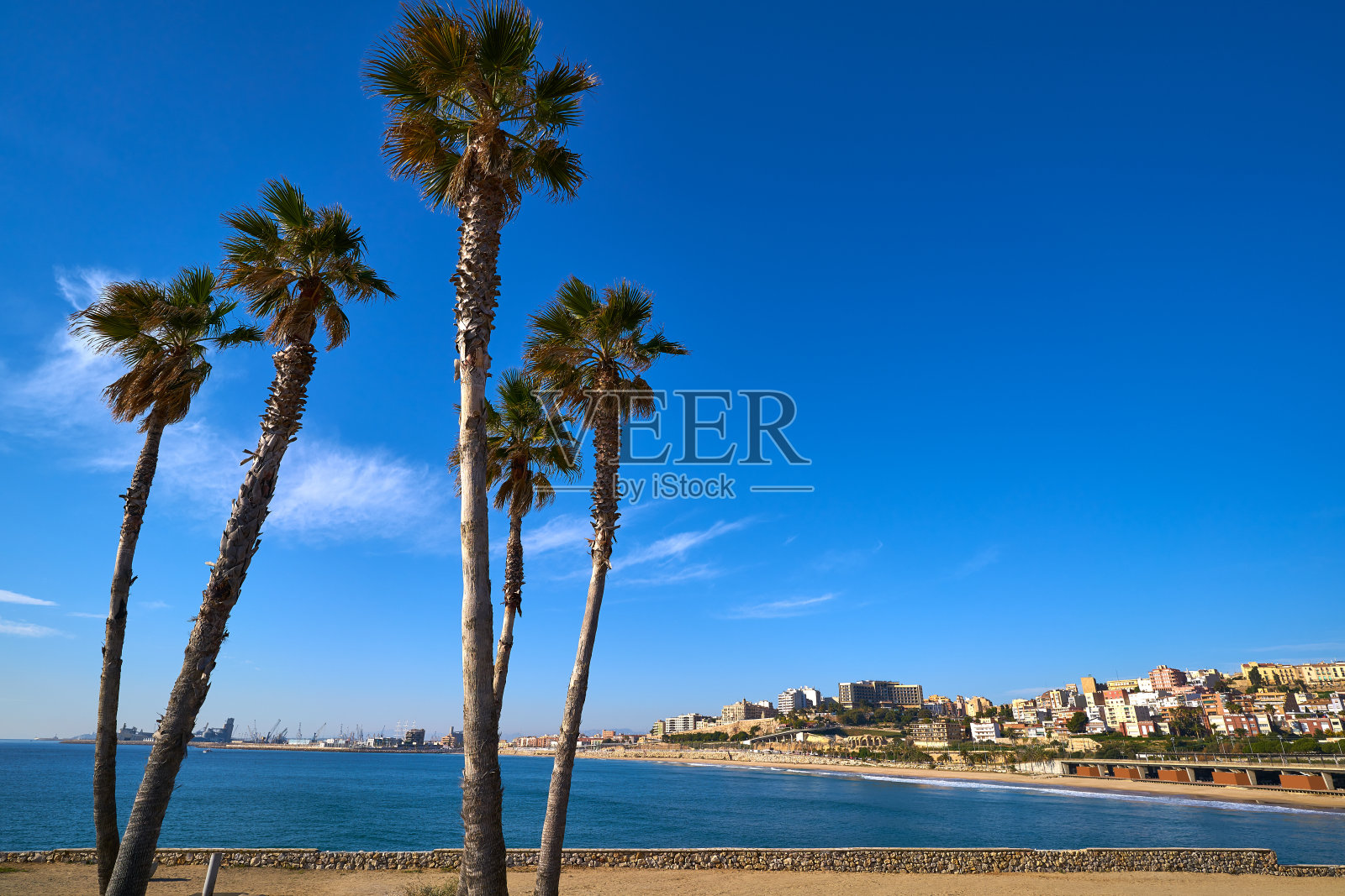 加泰罗尼亚塔拉戈纳的El Miracle海滩照片摄影图片