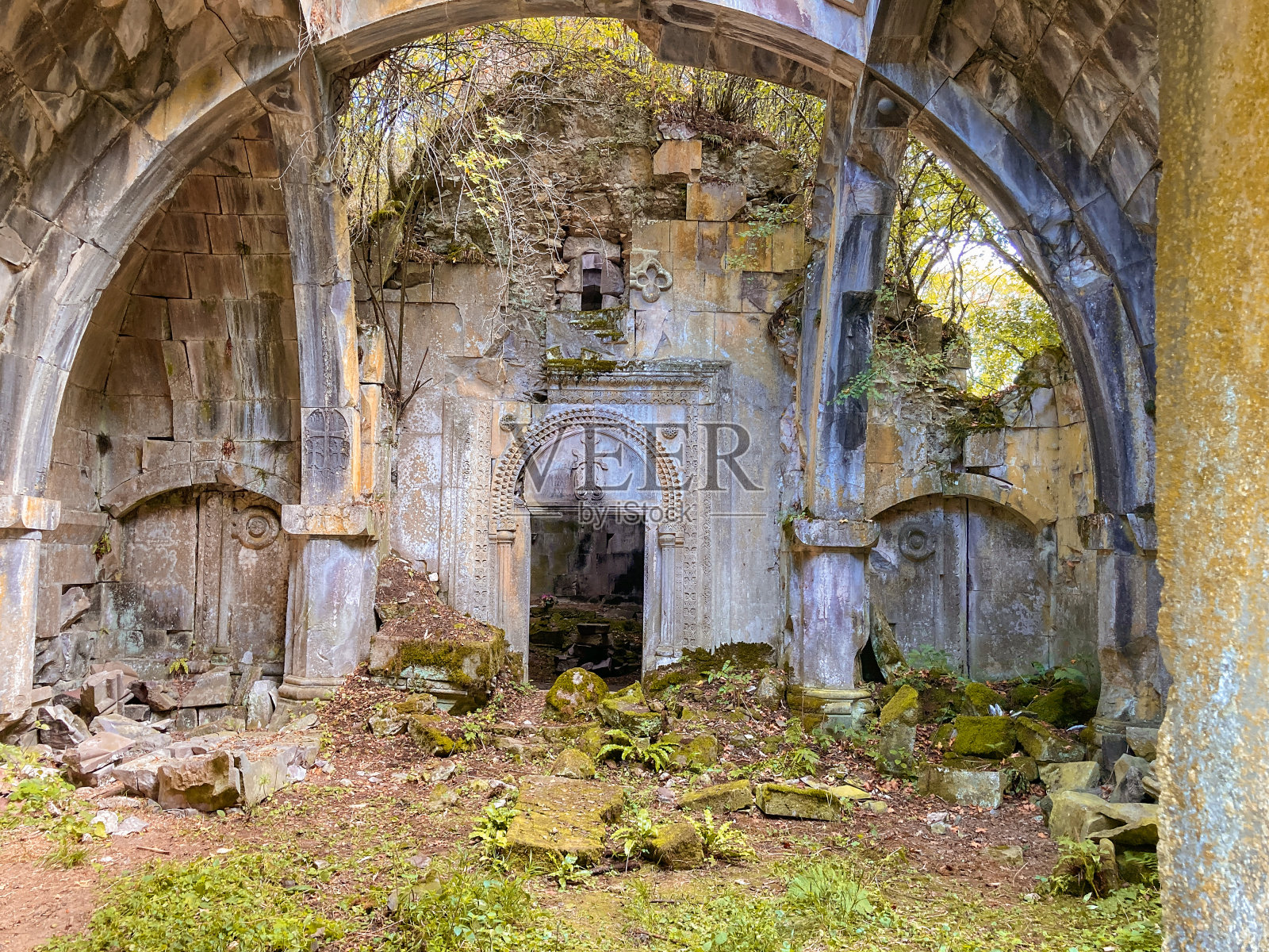 亚美尼亚塔武什省的德格祖特修道院照片摄影图片