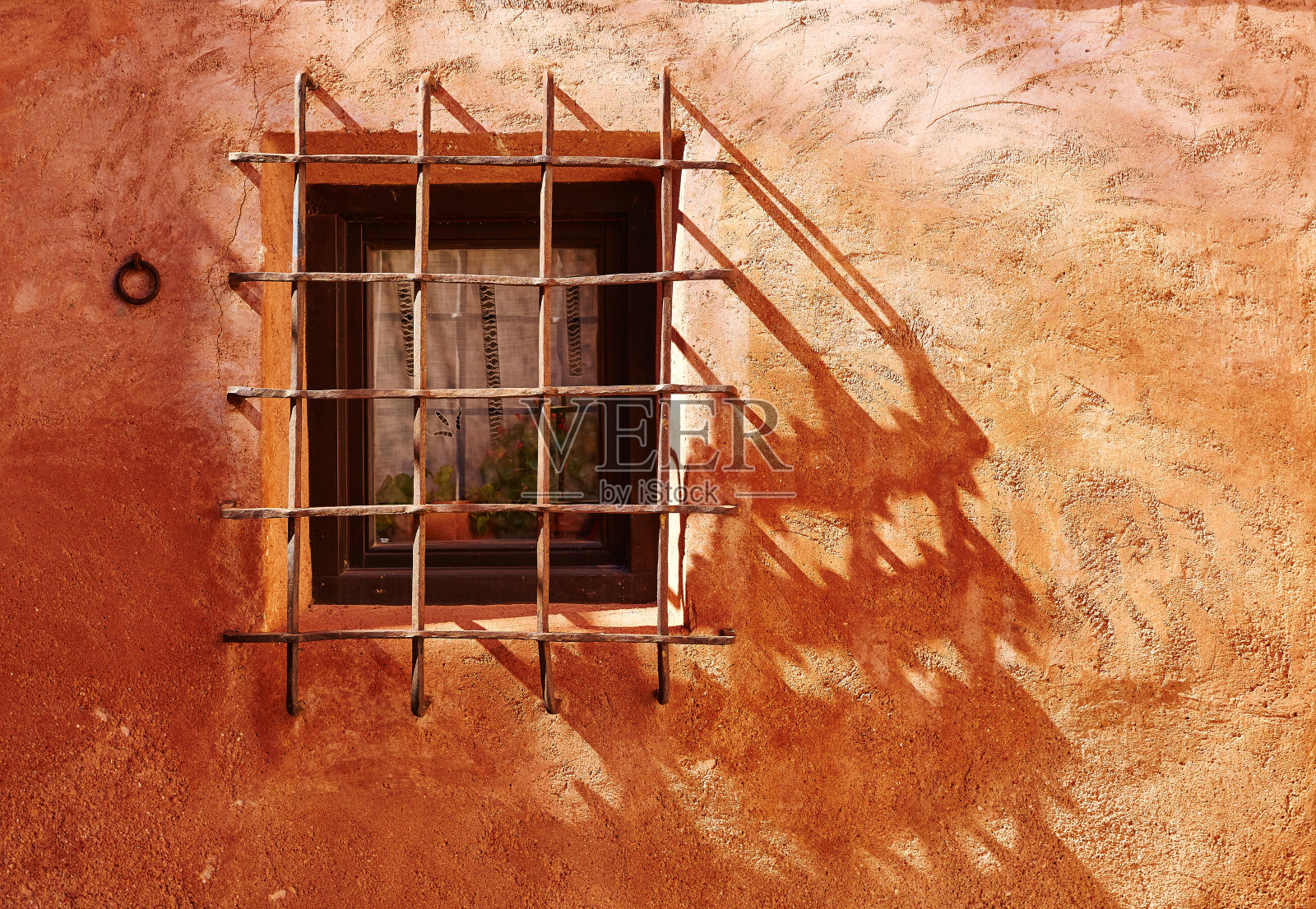 阿尔巴拉辛位于西班牙特鲁埃尔的中世纪小镇照片摄影图片