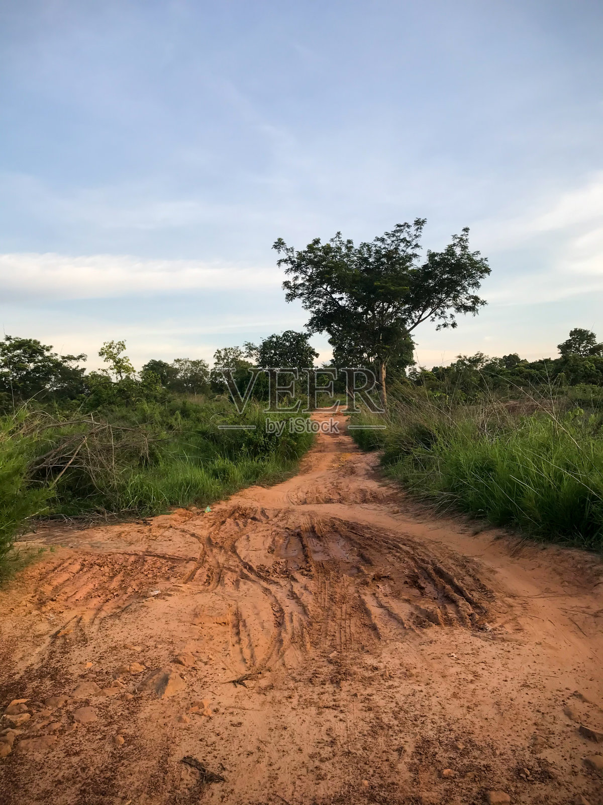 艰难的道路照片摄影图片