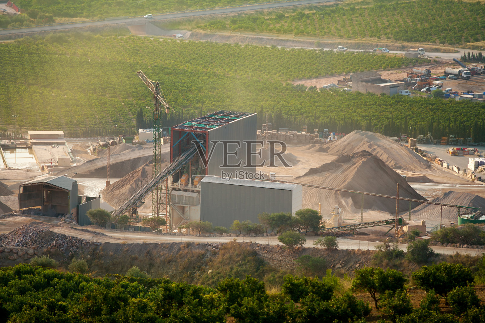 Castellon省干旱破碎采石场照片摄影图片