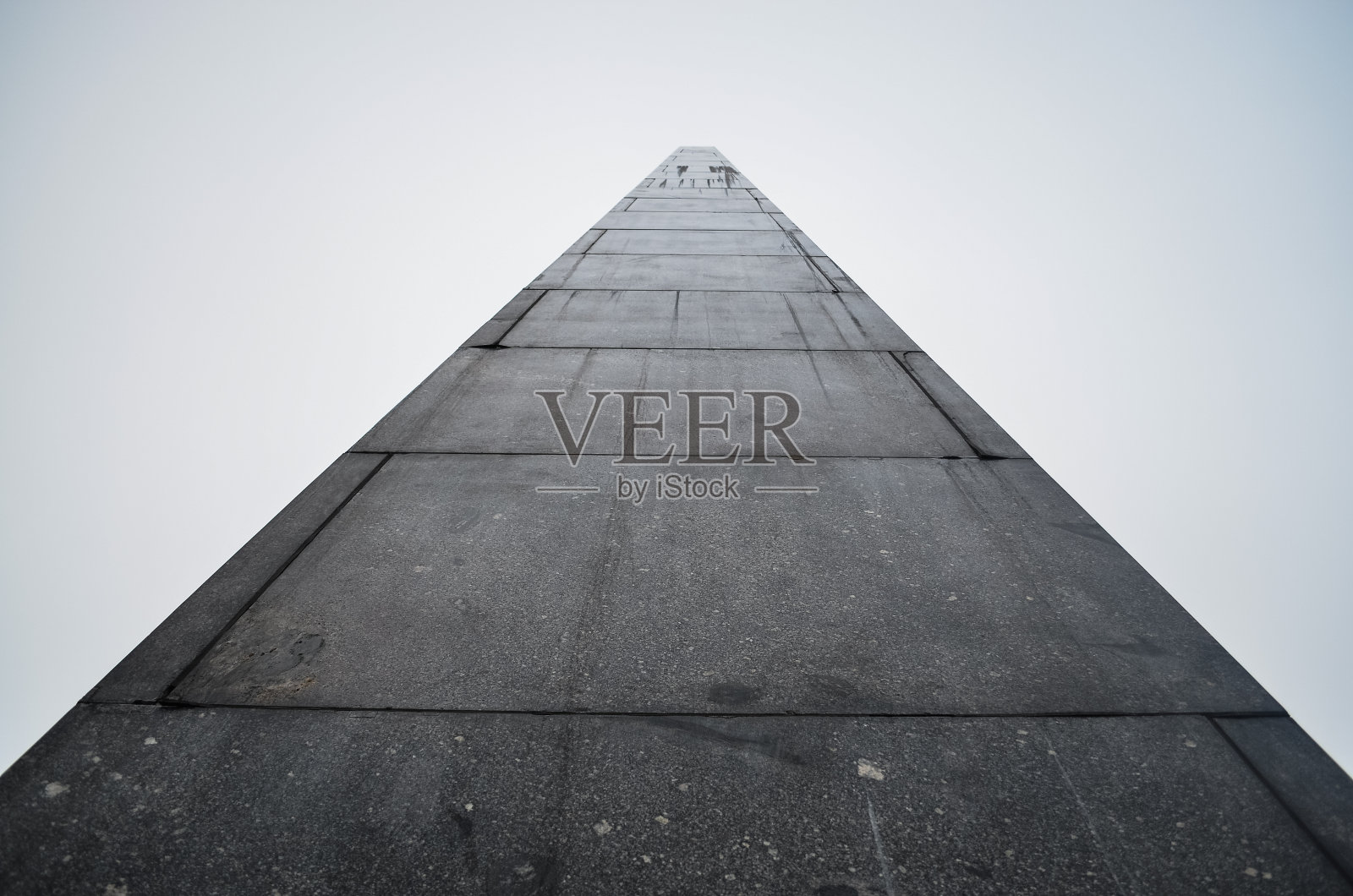 景观与通往采石场的道路照片摄影图片