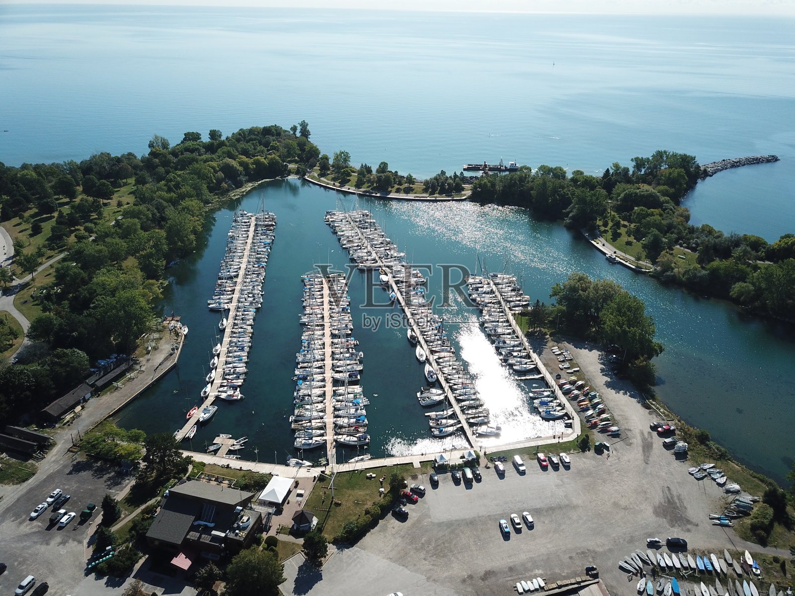 加拿大多伦多市景空中游艇俱乐部照片摄影图片