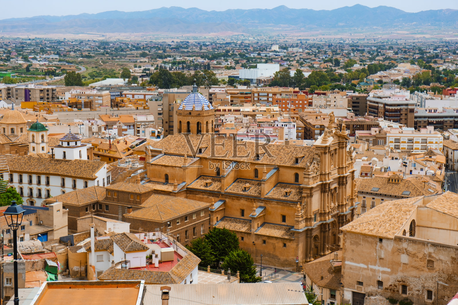 西班牙洛尔卡圣帕特里西奥学院教堂照片摄影图片