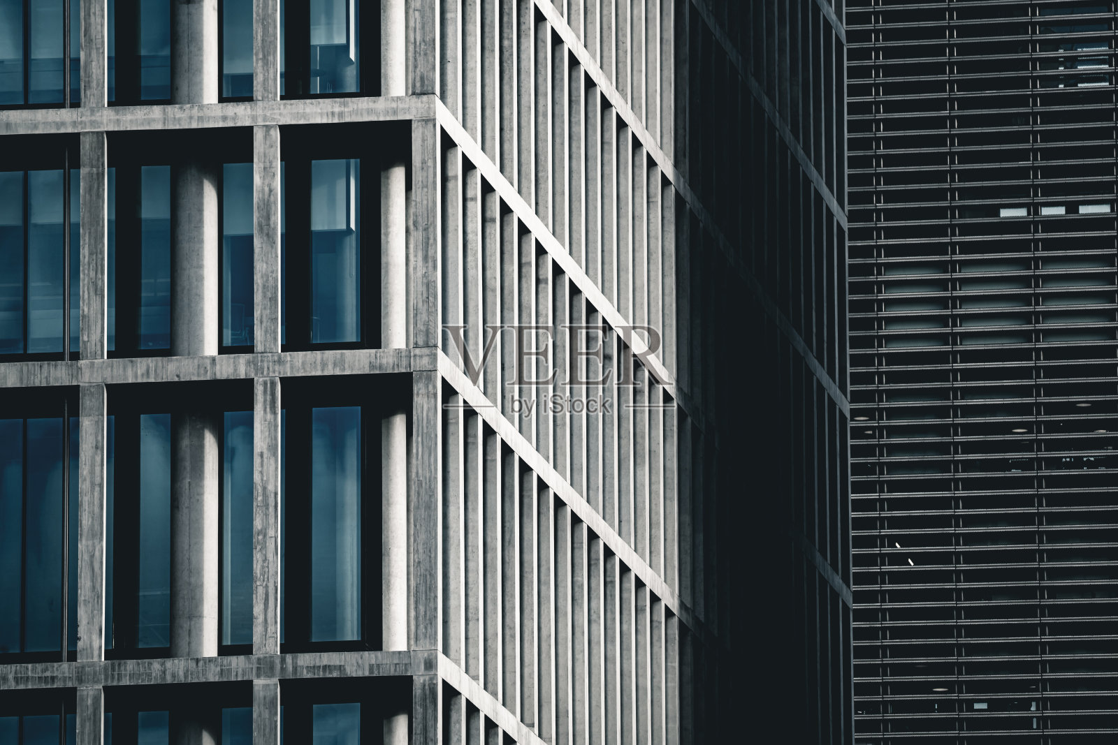 近景现代办公室的低角度照片摄影图片