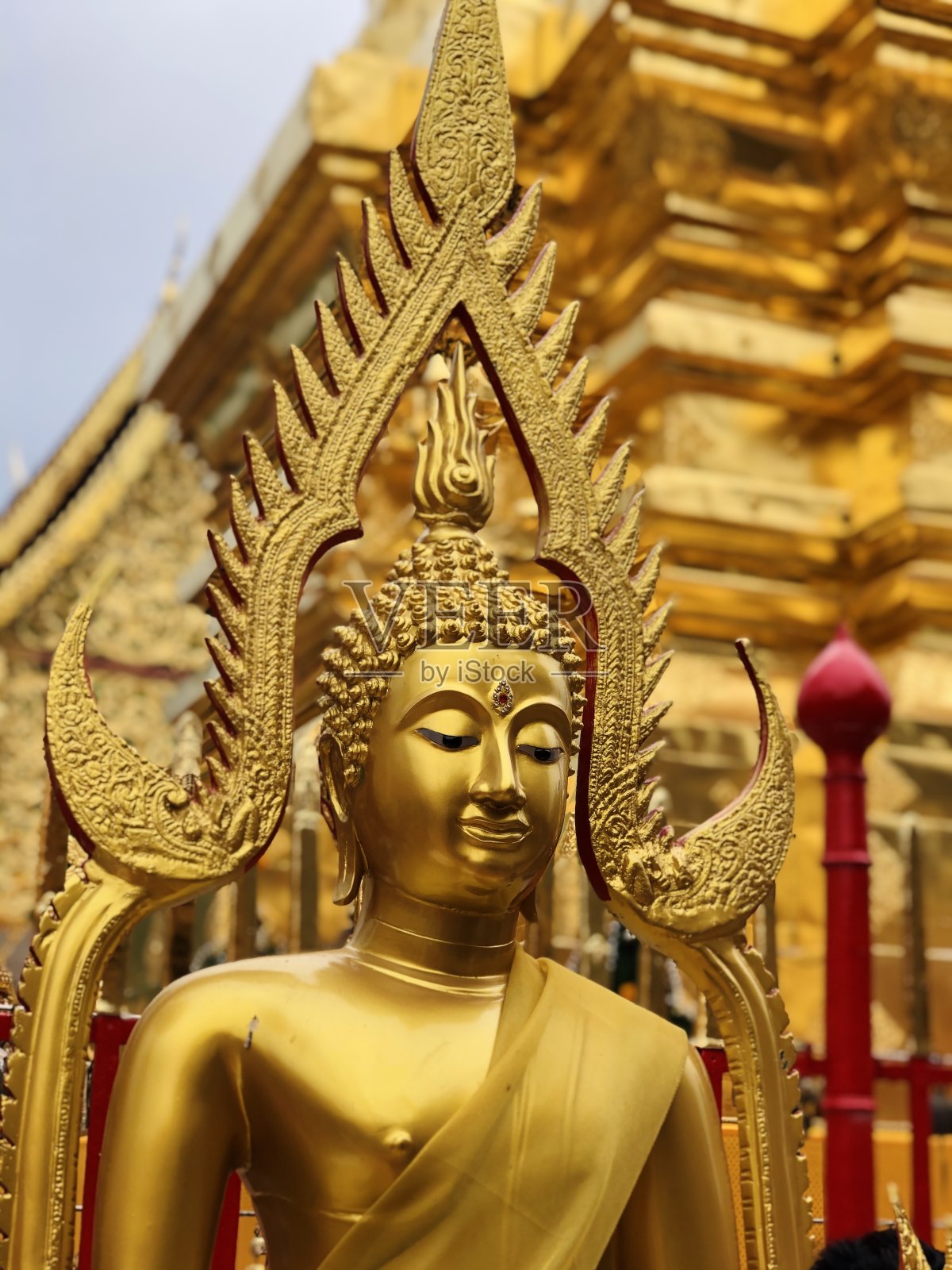 泰国清迈的金佛脸照片摄影图片