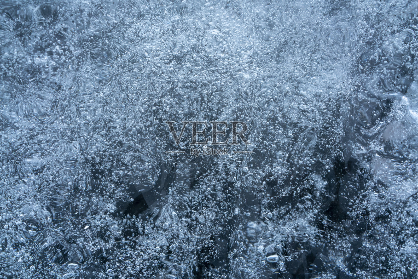 图为冰岛北部冰川泻湖Jökulsarlon的冰山照片摄影图片