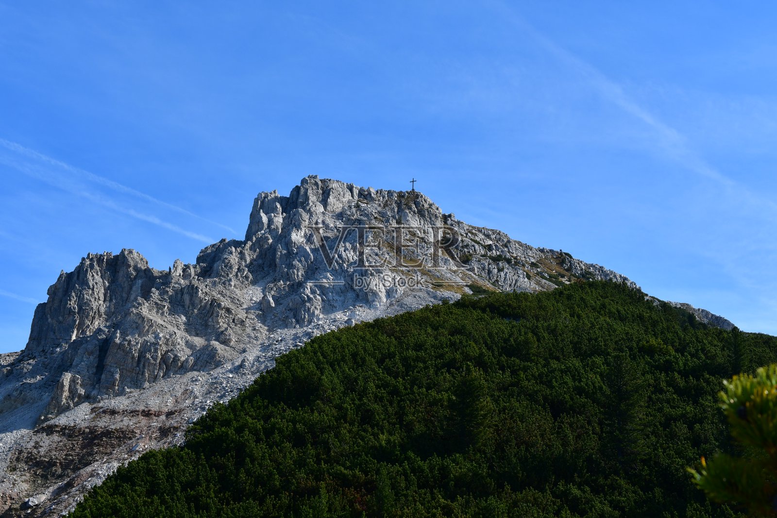 科诺山或比安科山的顶峰照片摄影图片