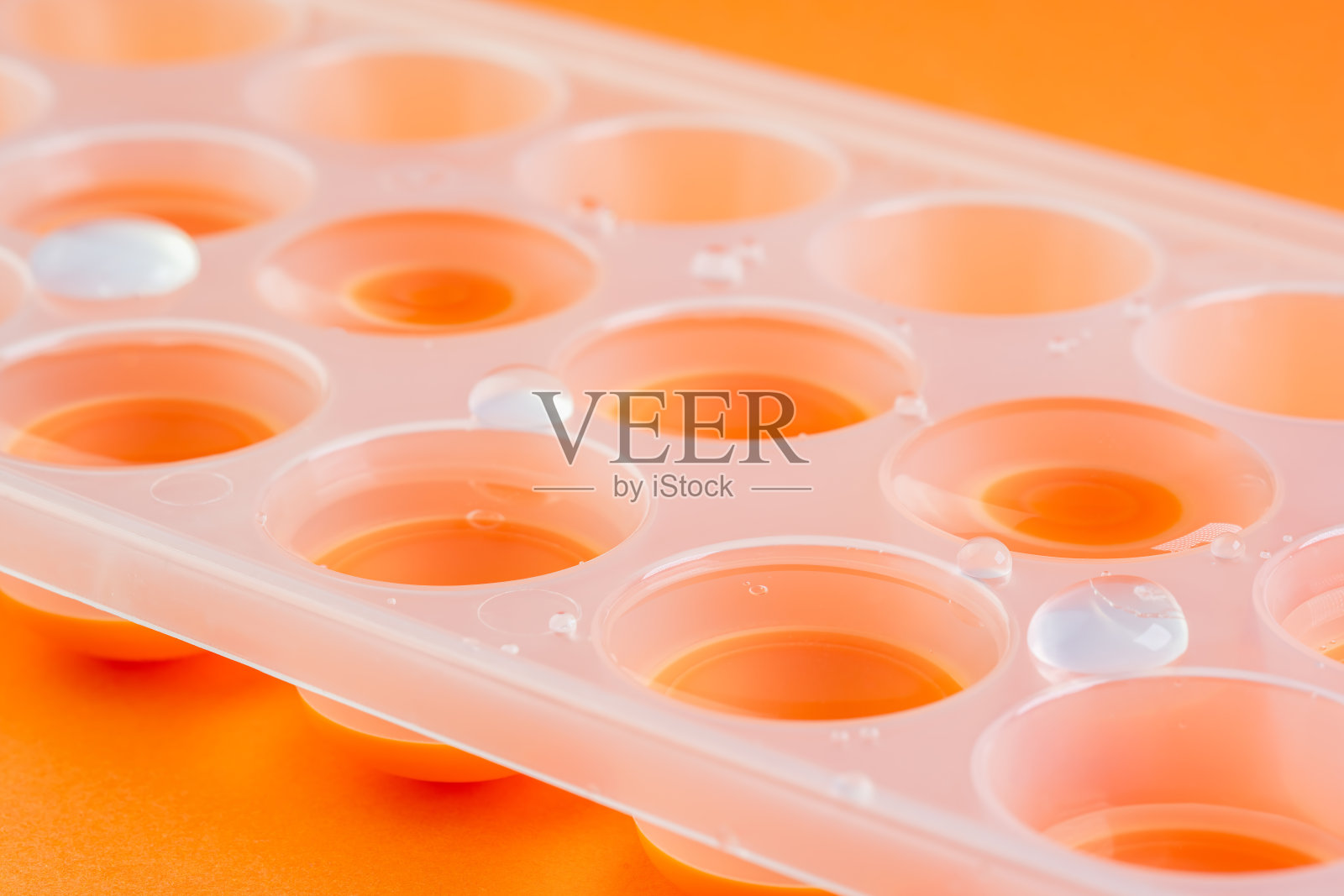 用于冷冻水的硅胶模具照片摄影图片