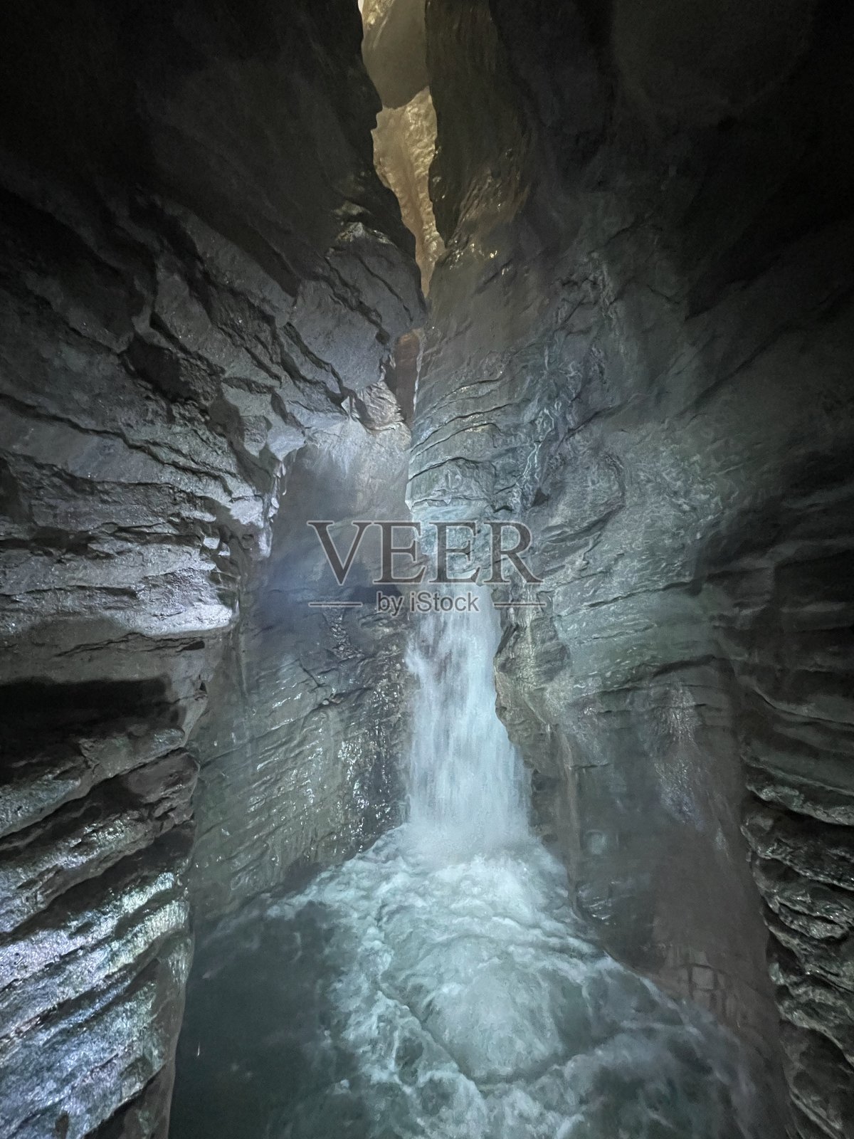 水下降照片摄影图片