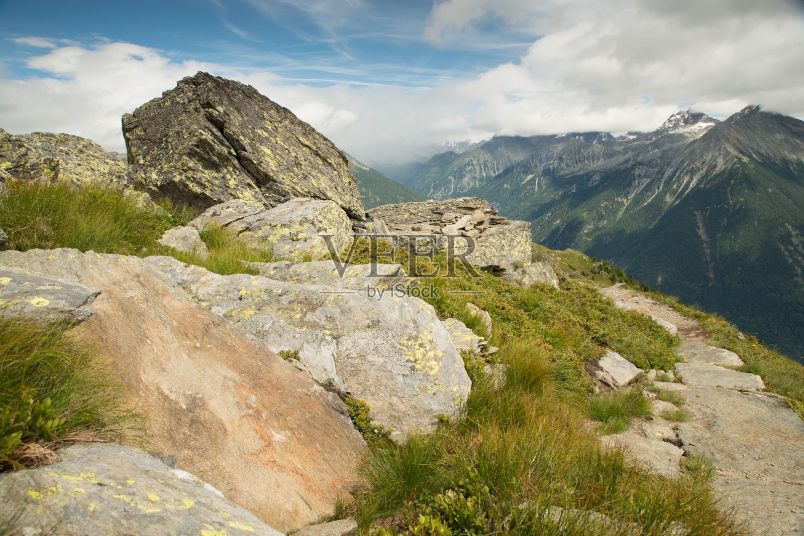 意大利的白云石,阿尔卑斯山的高山,欧洲的风景,徒步旅行的地区照片摄影图片