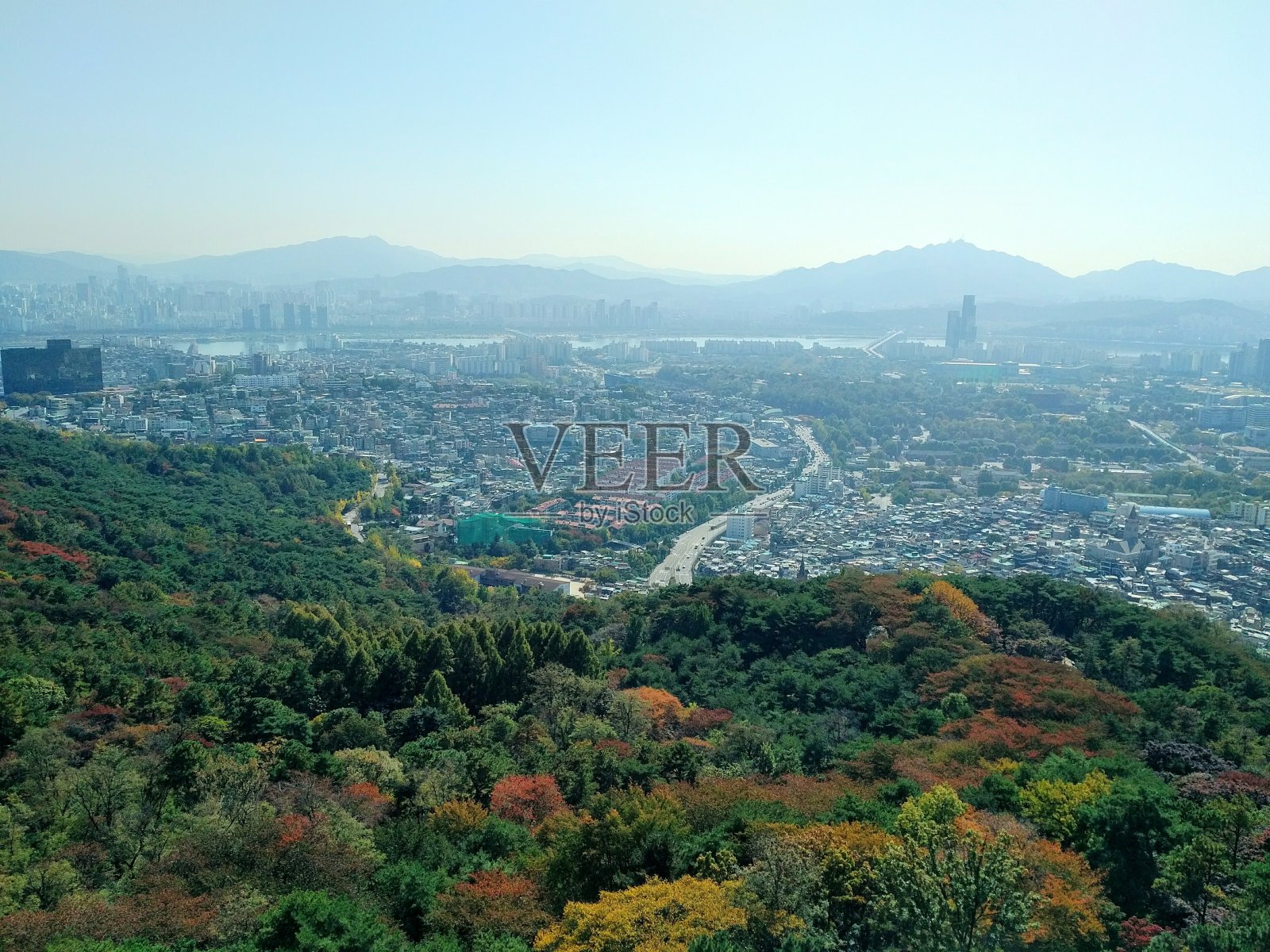 秋天在首尔照片摄影图片