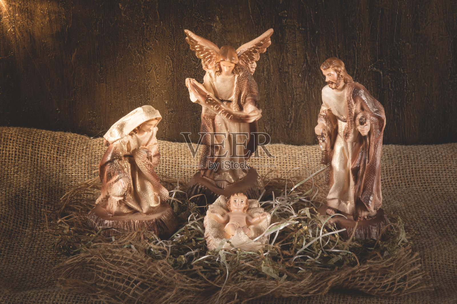 基督诞生的场景。传统的圣诞场景。照片摄影图片