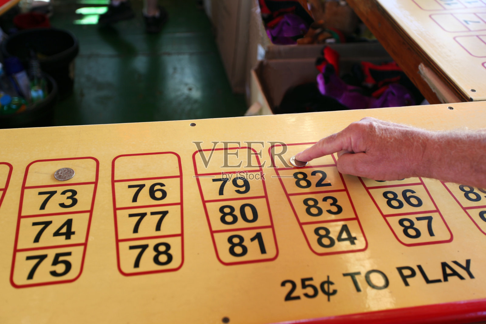 在县集市上玩老鼠游戏。印第安纳州。美国照片摄影图片