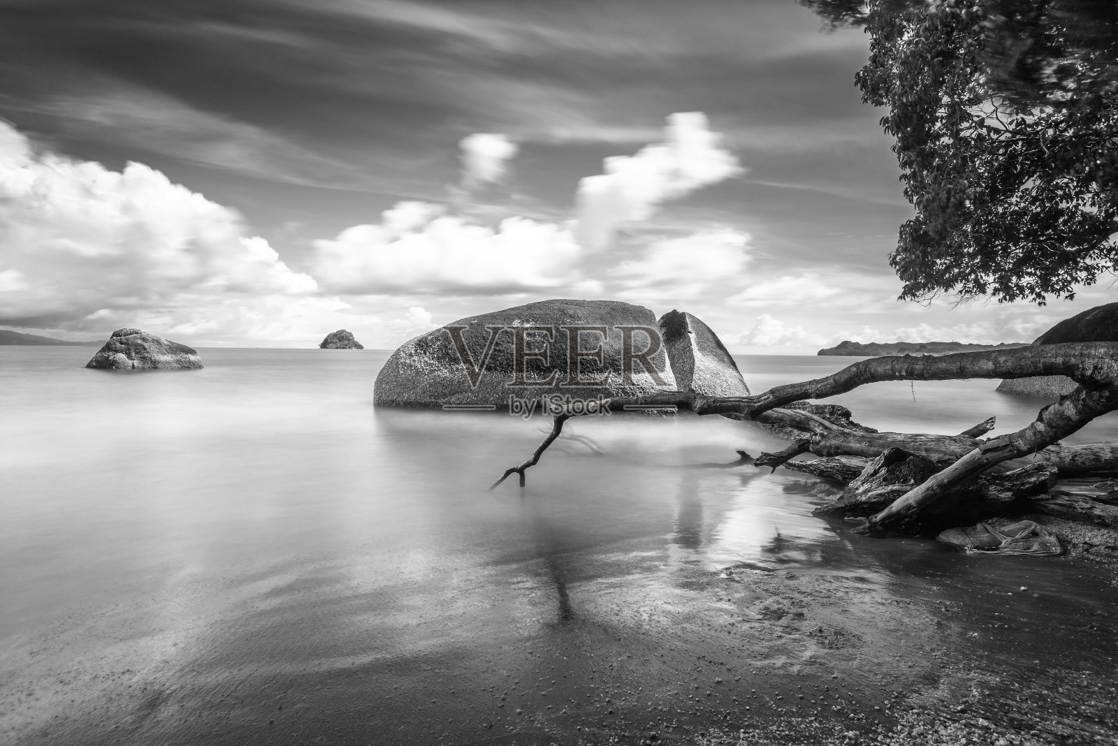 兰卡威的黑沙滩照片摄影图片