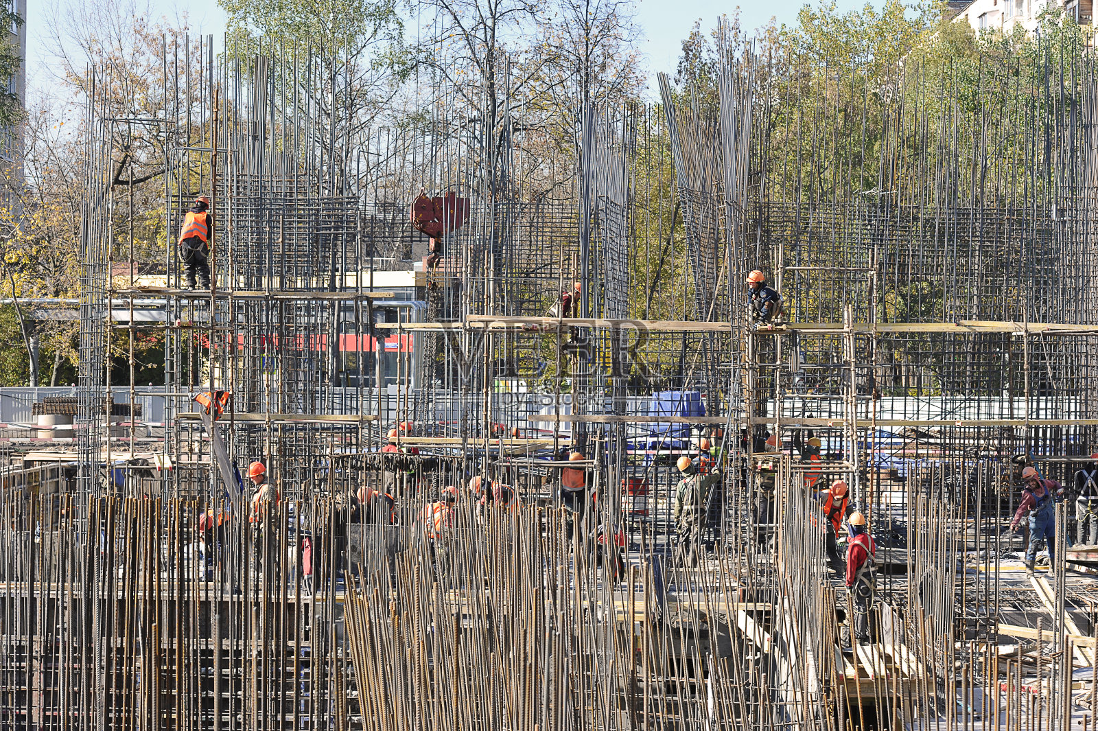 在莫斯科建造了一座钢筋混凝土结构的房子照片摄影图片