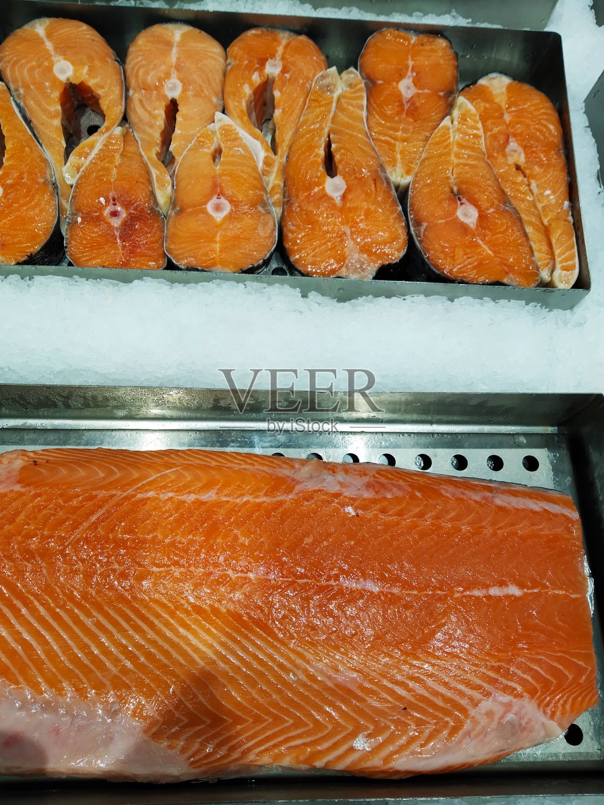 新鲜冷冻鱼照片摄影图片