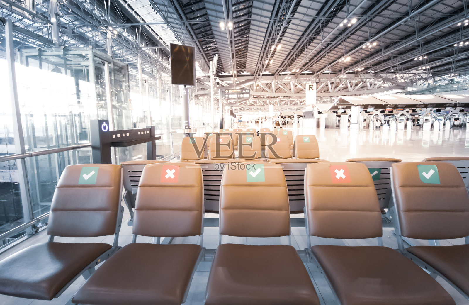 机场大厅的空座位照片摄影图片