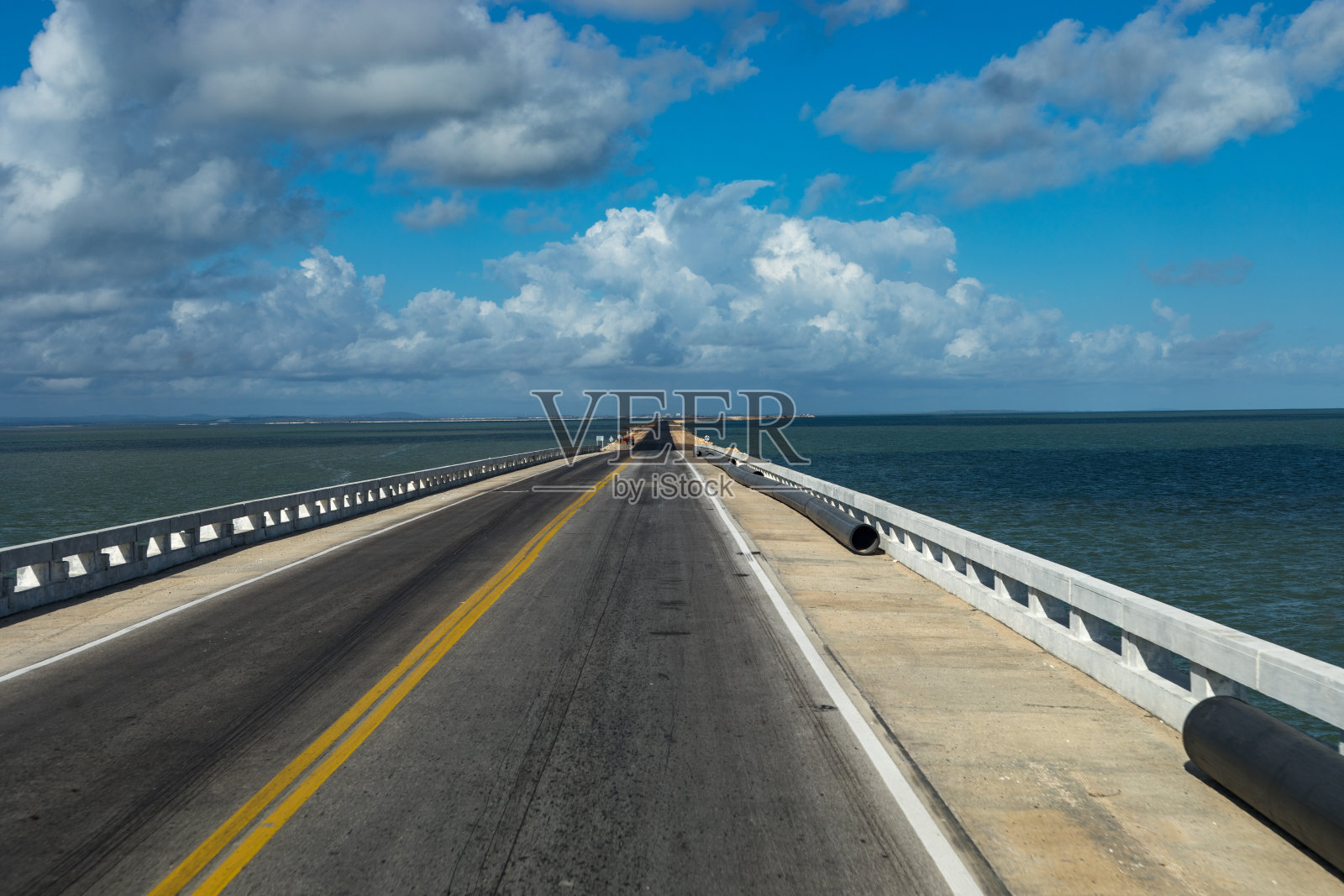 古巴圣玛丽亚岛堤道照片摄影图片