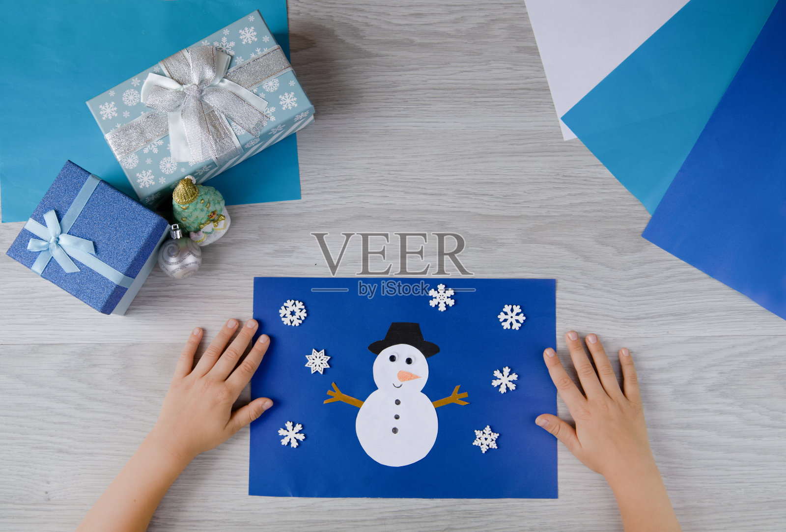 孩子们的手可以制作工艺品照片摄影图片