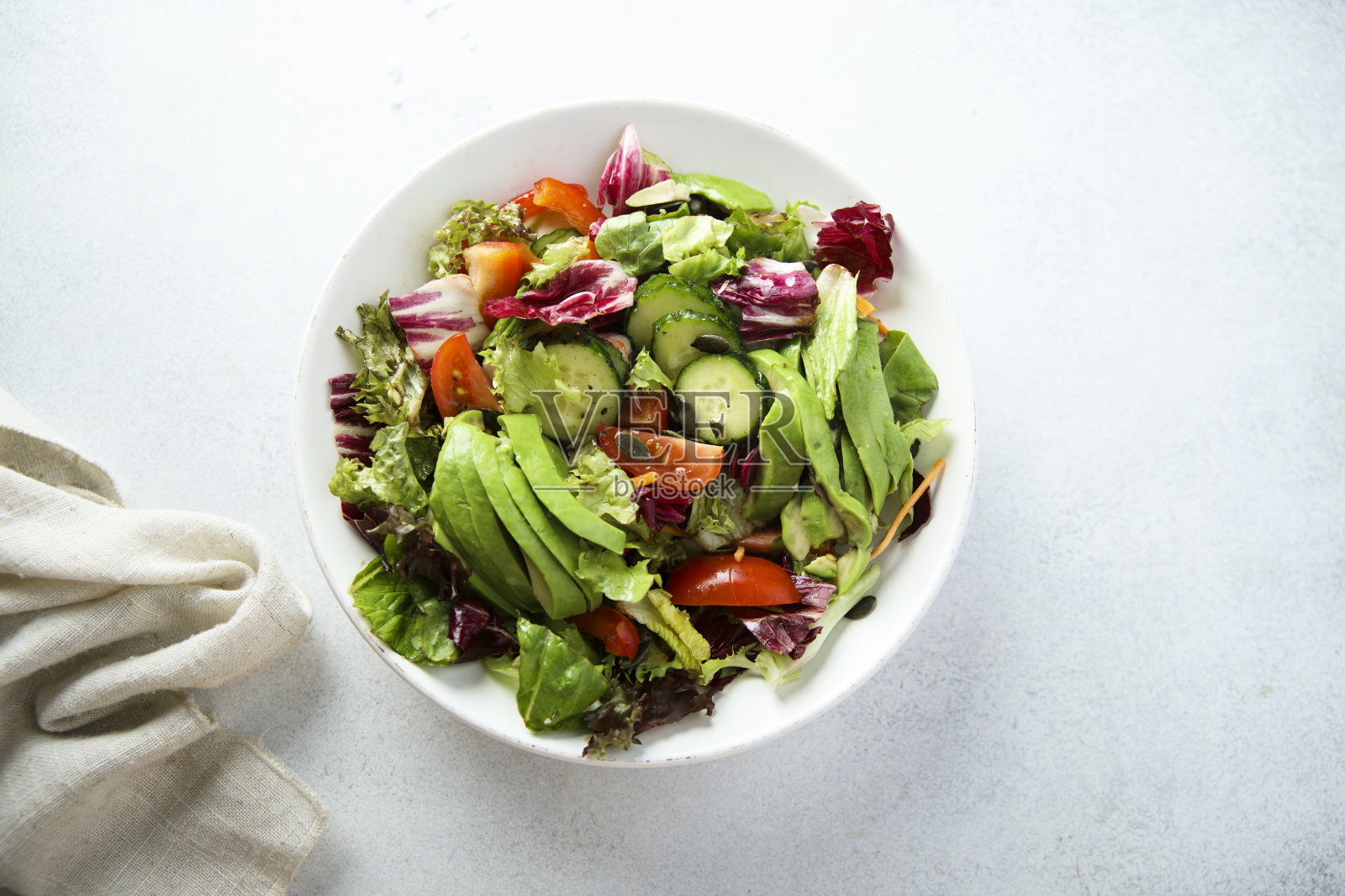 鳄梨蔬菜沙拉照片摄影图片