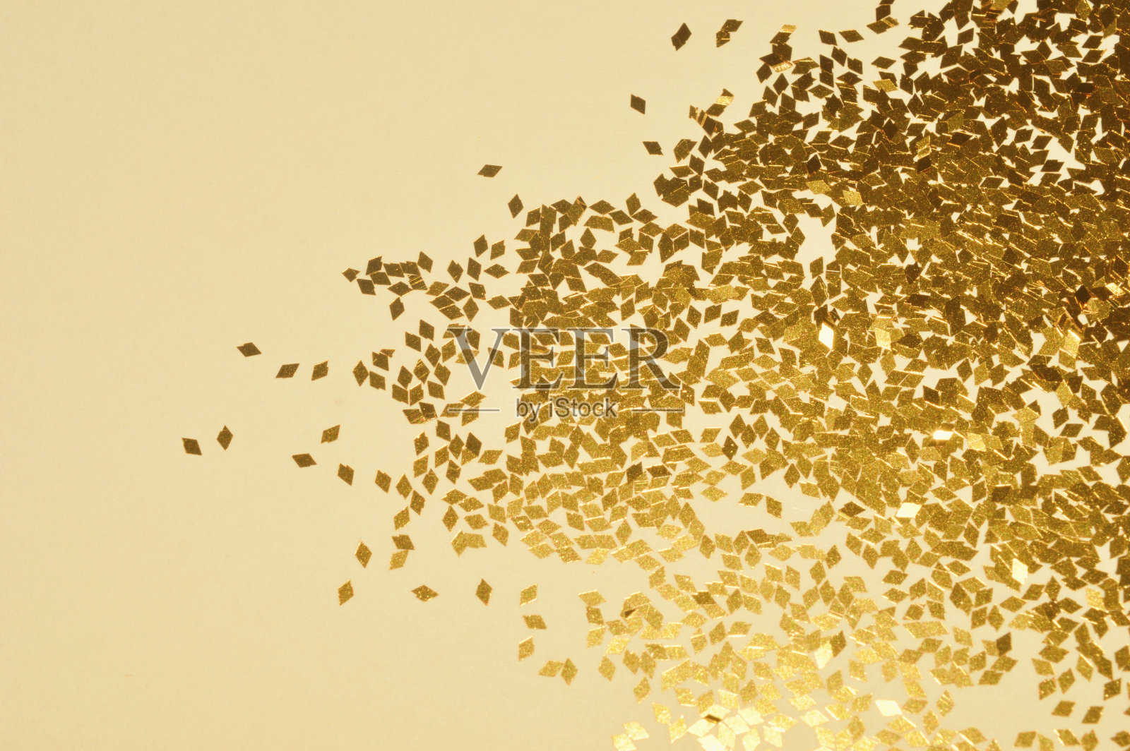 金色在古色古香中闪闪发光照片摄影图片