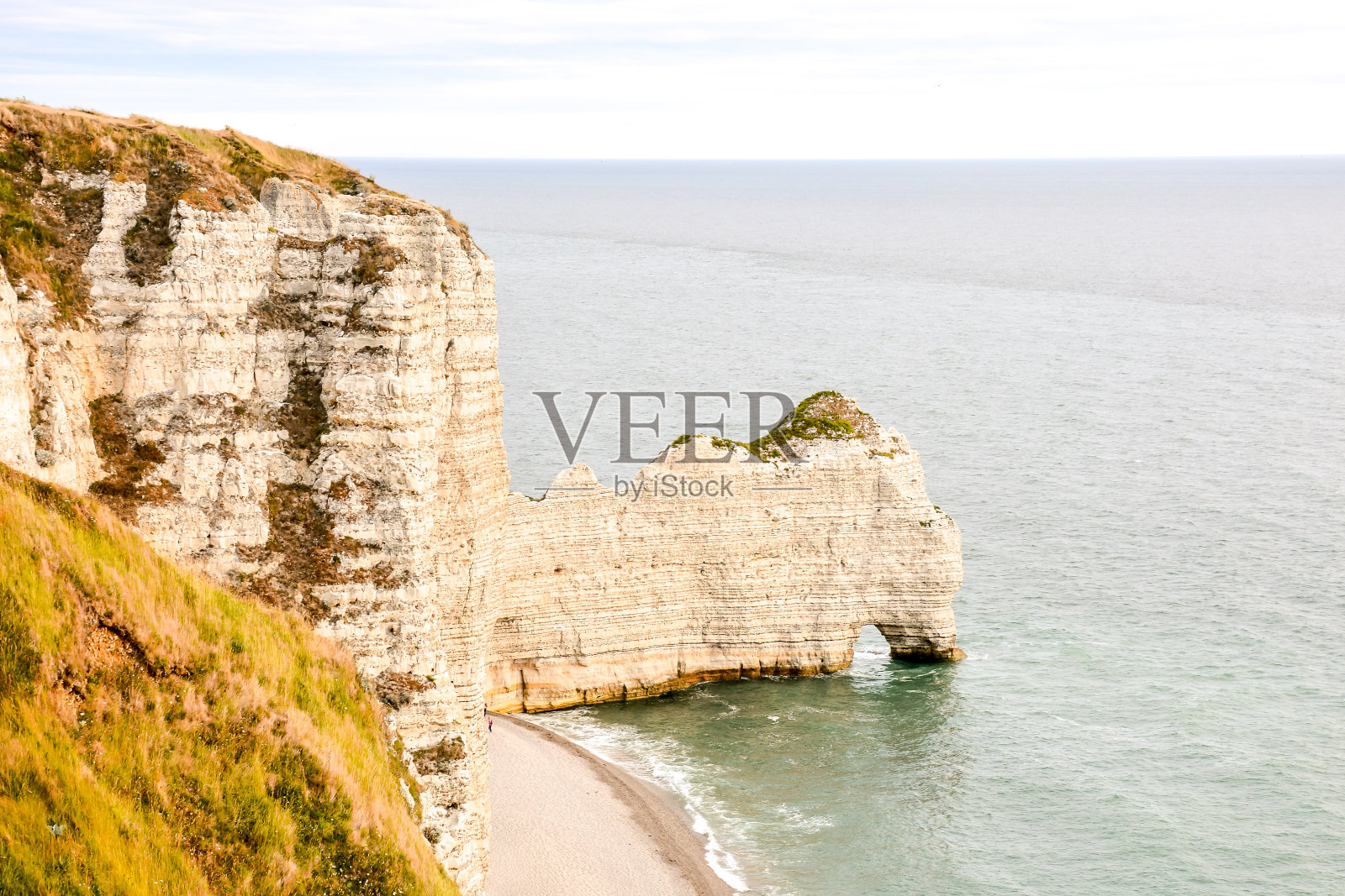 悬崖上游埃特雷塔市诺曼底法国欧洲照片摄影图片