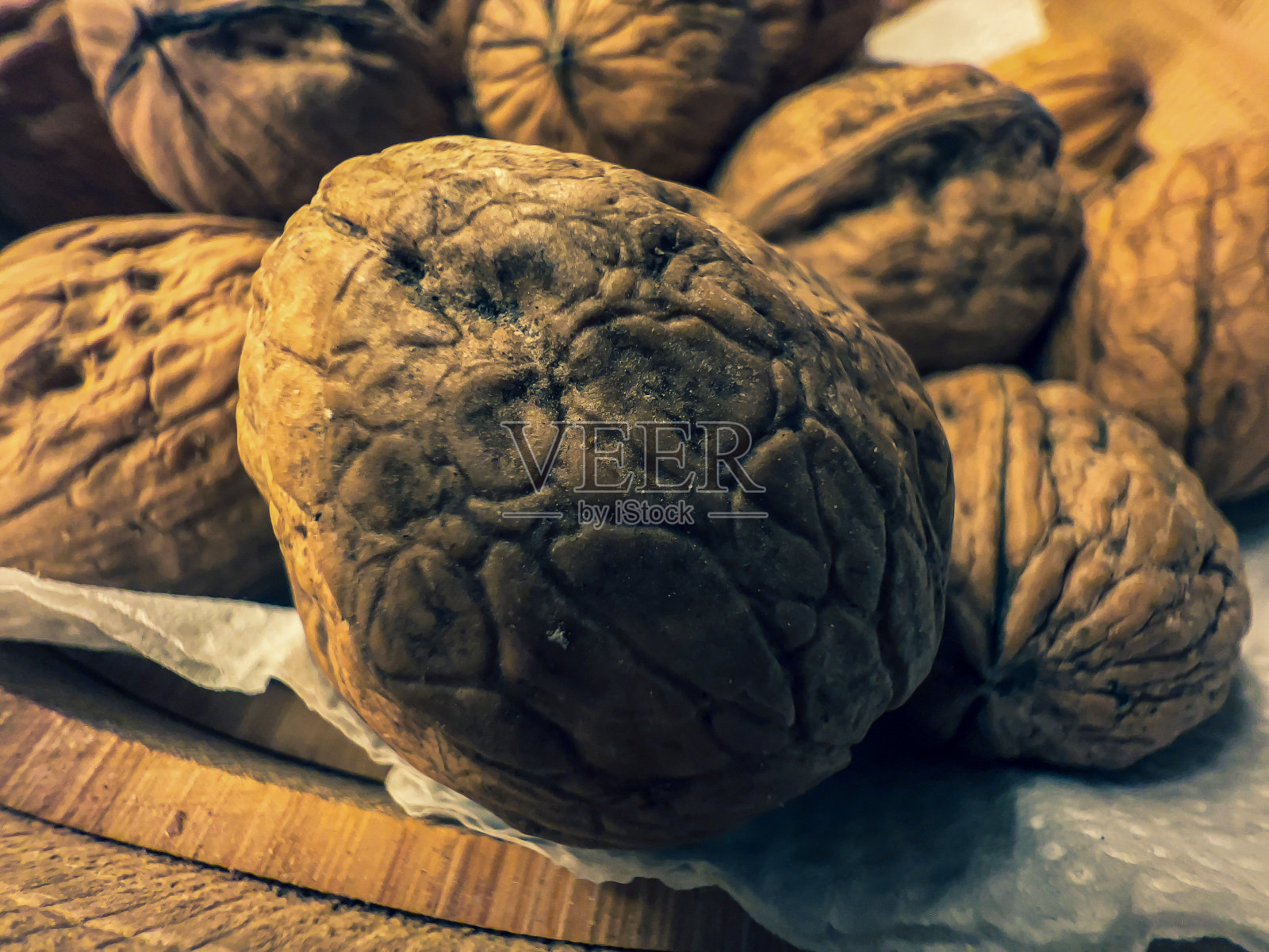 核桃的宏观图像。照片摄影图片