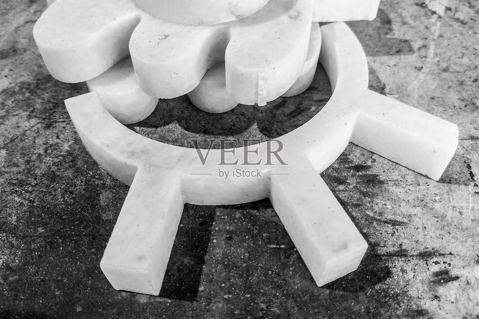 陶瓷和石雕人像黑白照片照片摄影图片