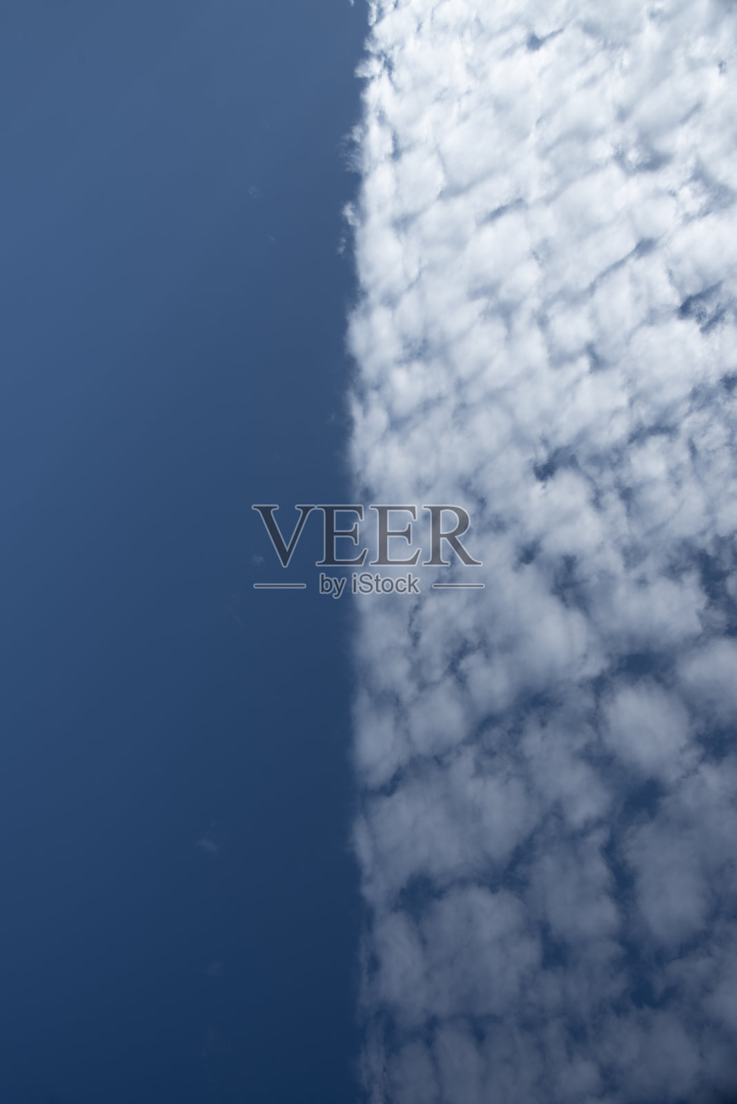 天空中的云照片摄影图片