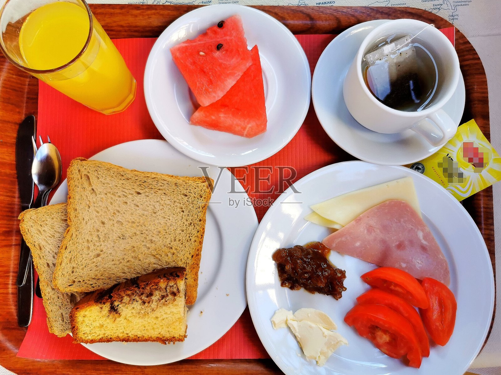 各式早餐,夏日水果,吐司,鸡蛋,冷肉照片摄影图片