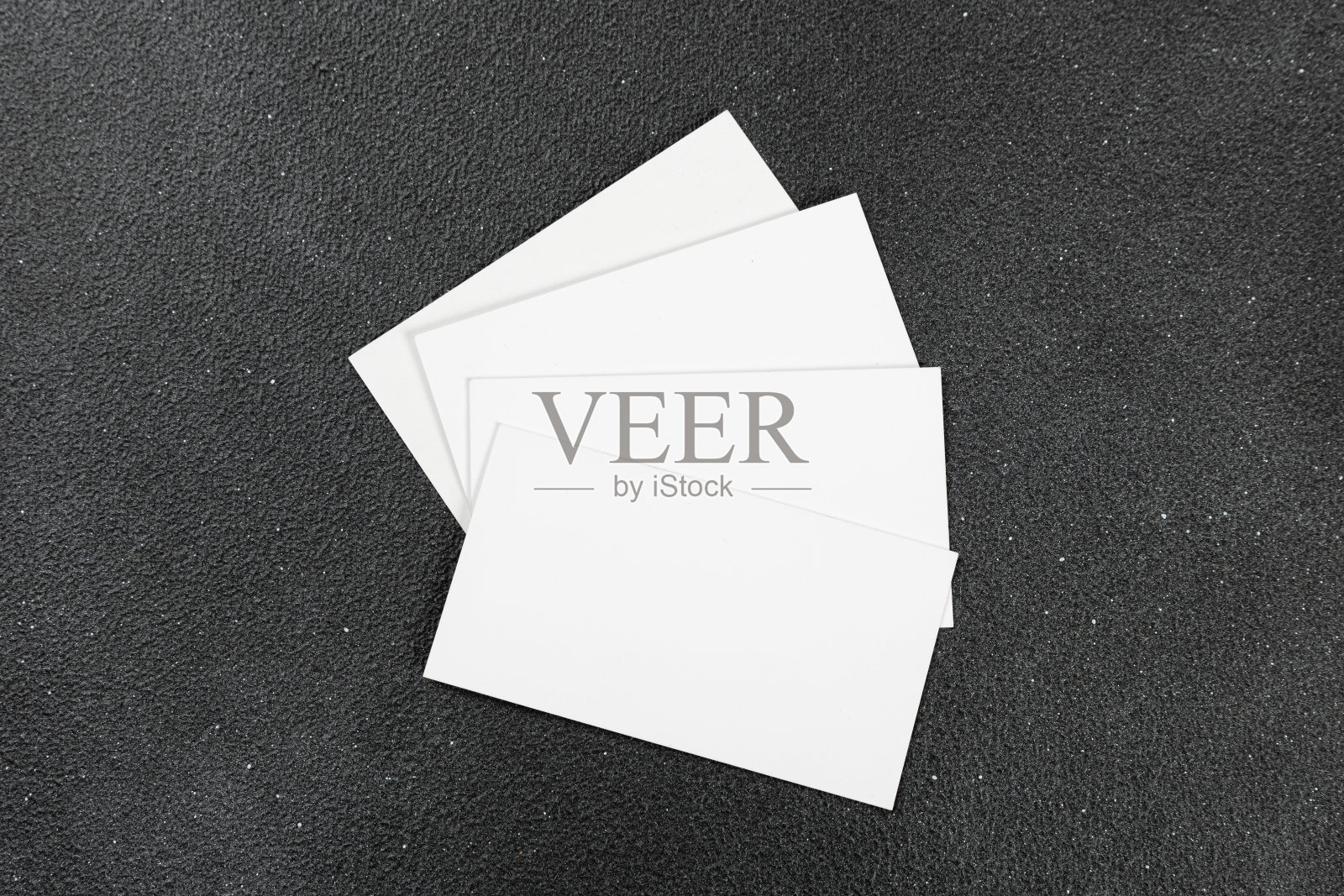 名片空白。模型在黑色背景上。为文本复制空间。照片摄影图片