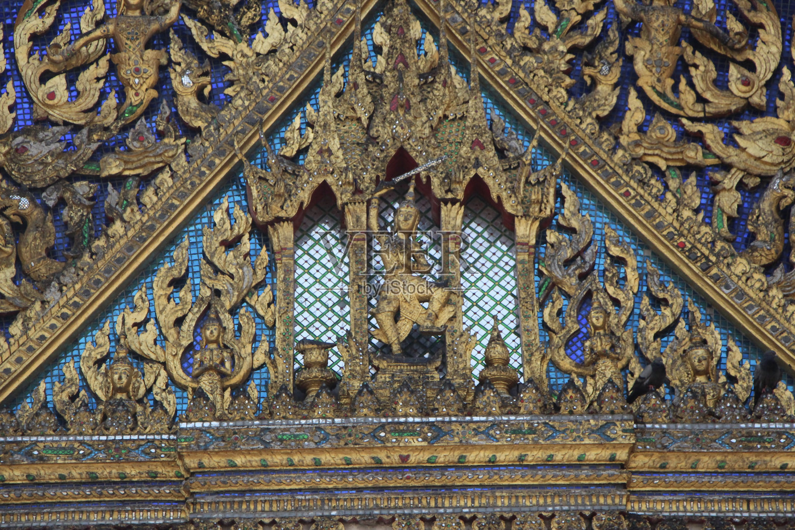 泰国的石头和金属雕塑照片摄影图片