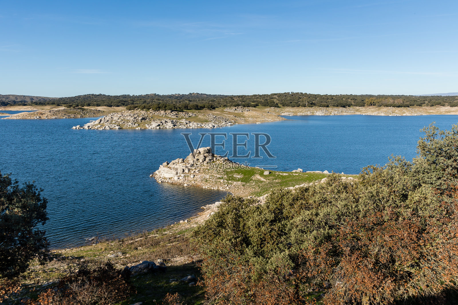 位于卡塞雷斯省的Valdecañas水库照片摄影图片