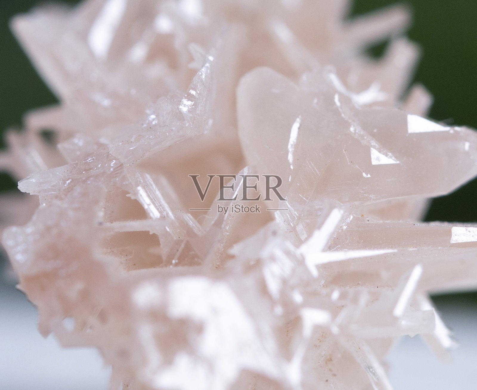 Cerrusite矿物标本石头岩石地质宝石晶体照片摄影图片