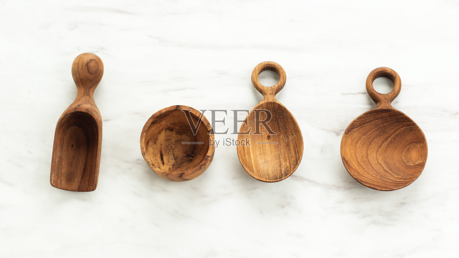 传统木勺食品摄影道具,环境友好手工制品,文字复制空间。照片摄影图片