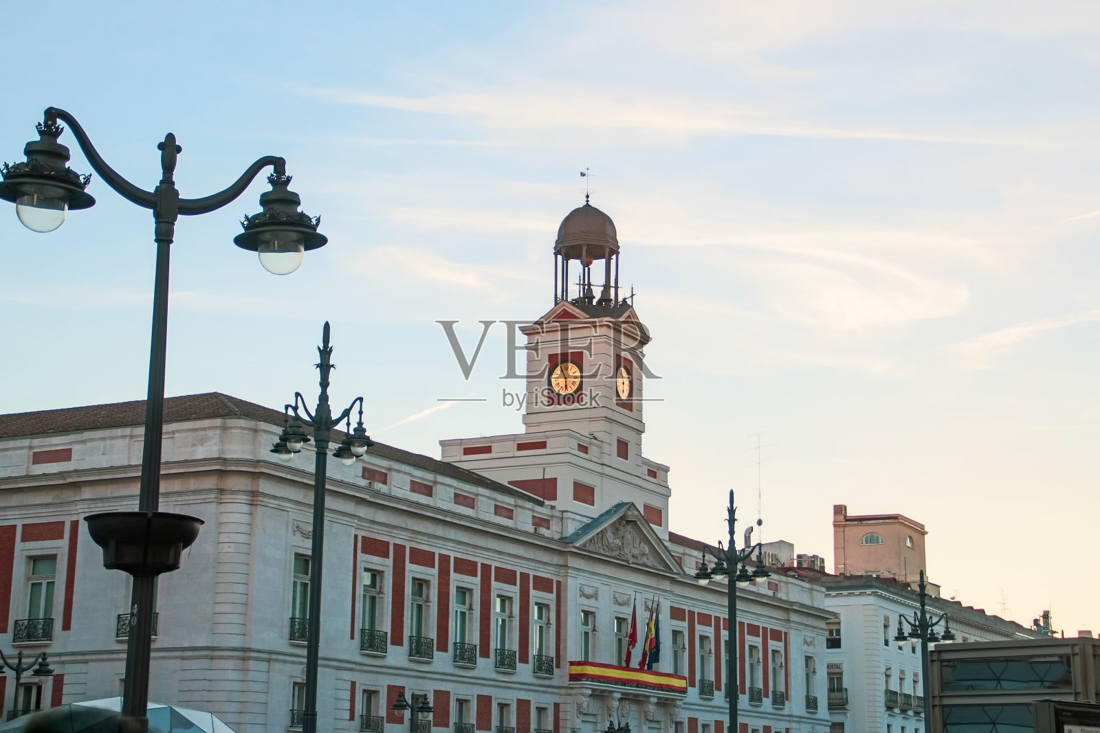 马德里社区主席大楼的正面(西班牙语:马德里总统)。照片摄影图片