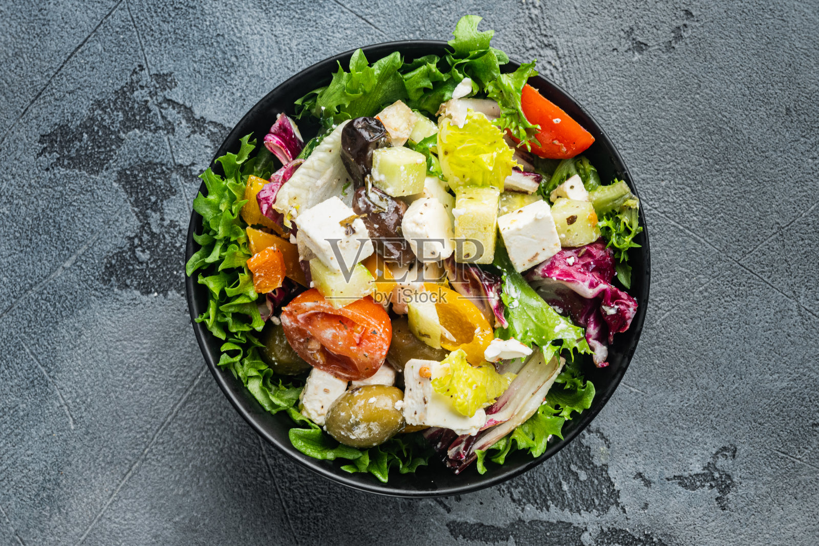 ,在灰色背景,俯视图平躺照片摄影图片