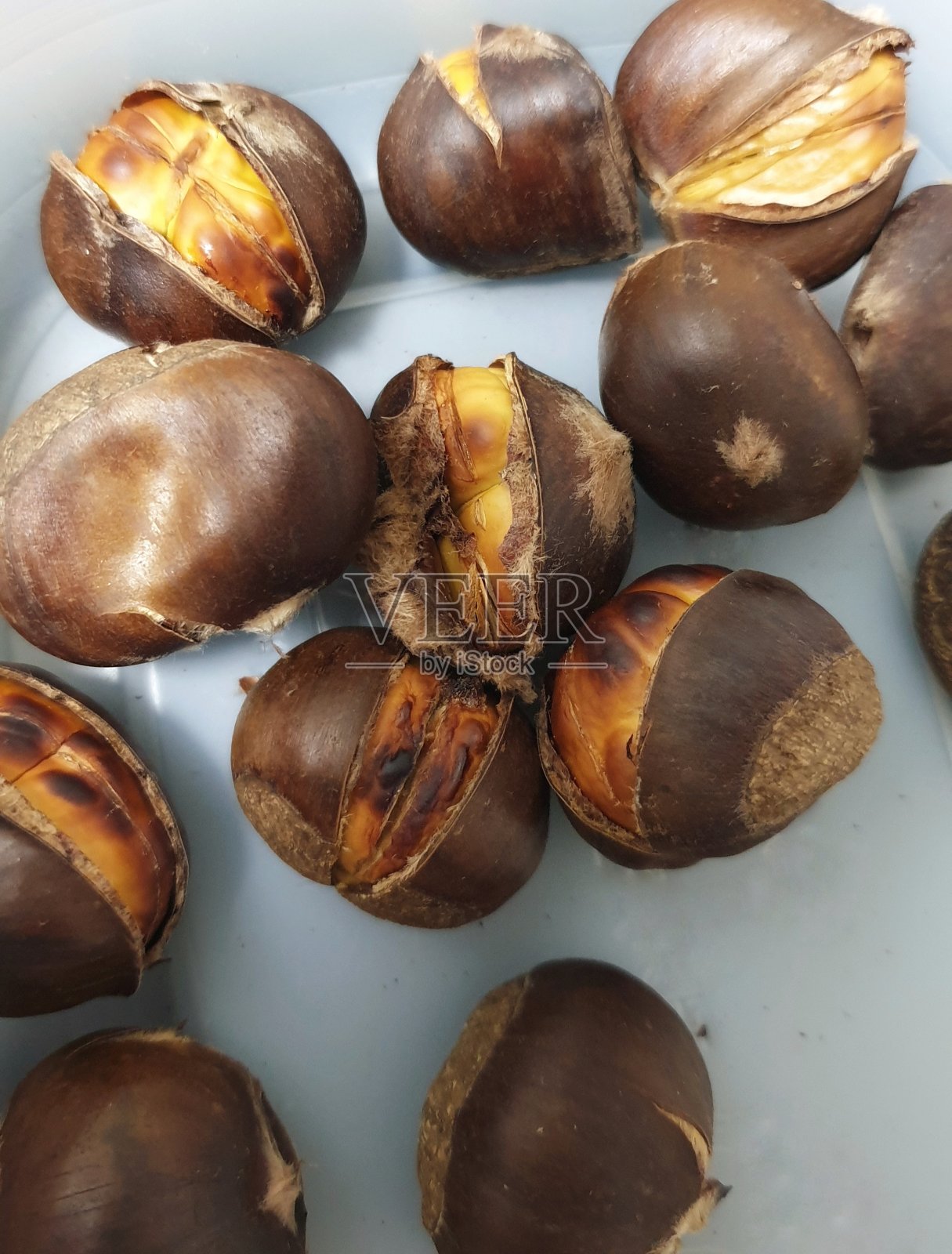 香烤栗子照片摄影图片