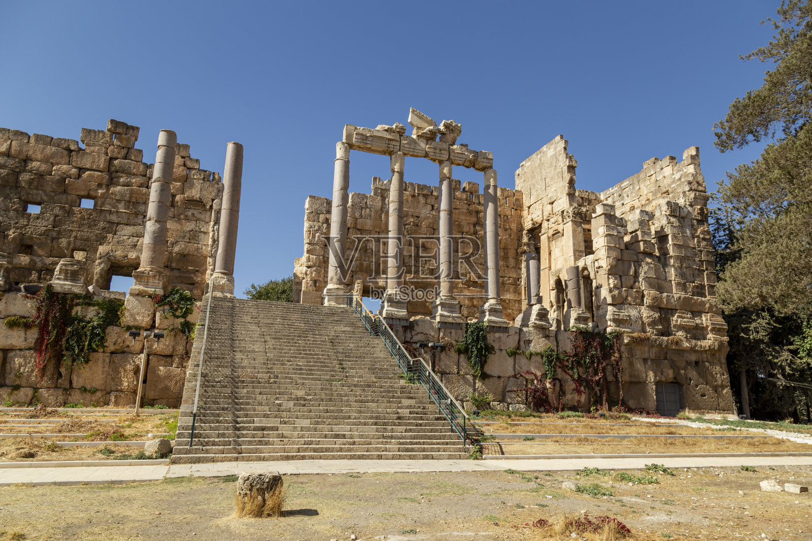 黎巴嫩贝卡山谷巴勒贝克遗址照片摄影图片