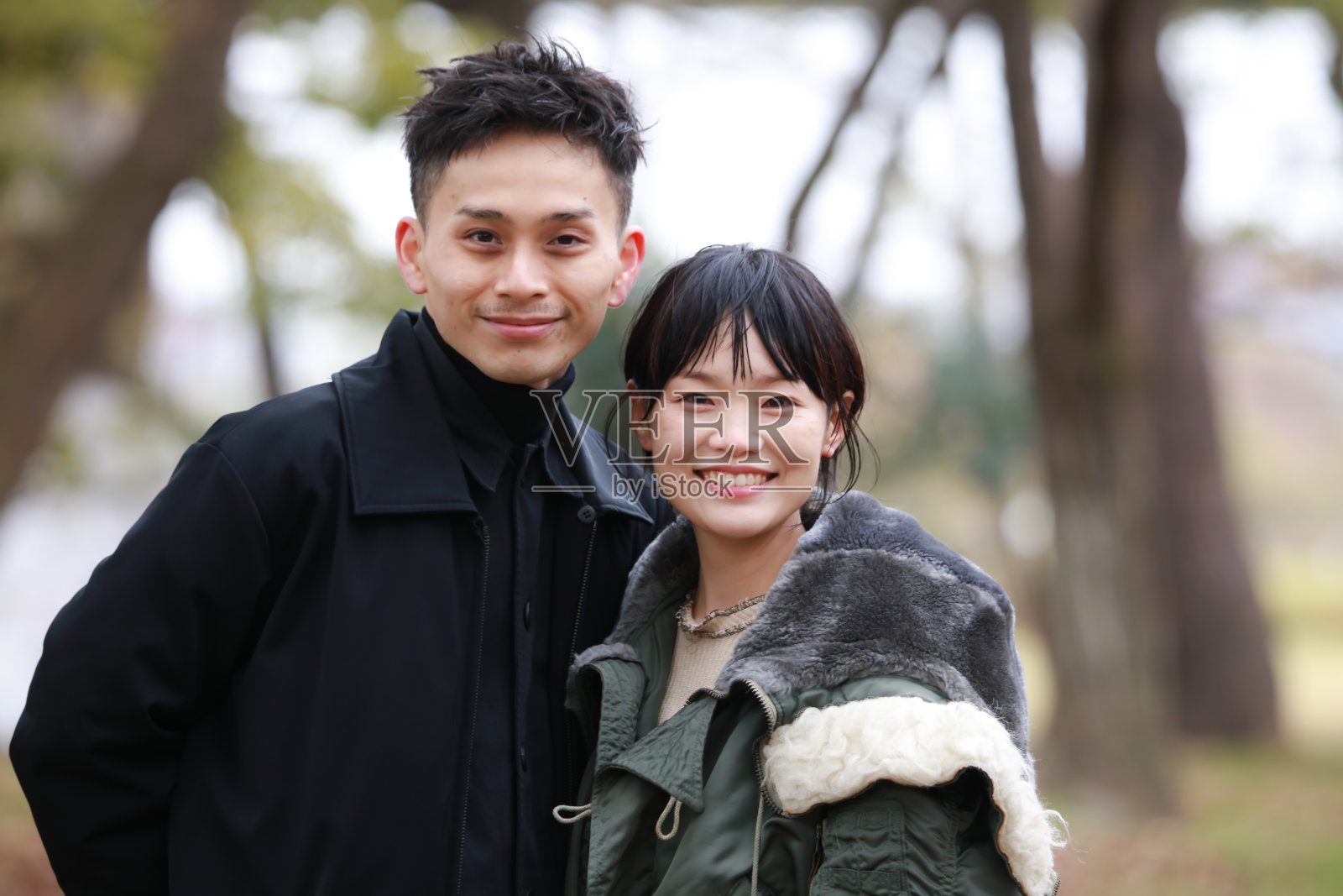 微笑夫妇照片摄影图片