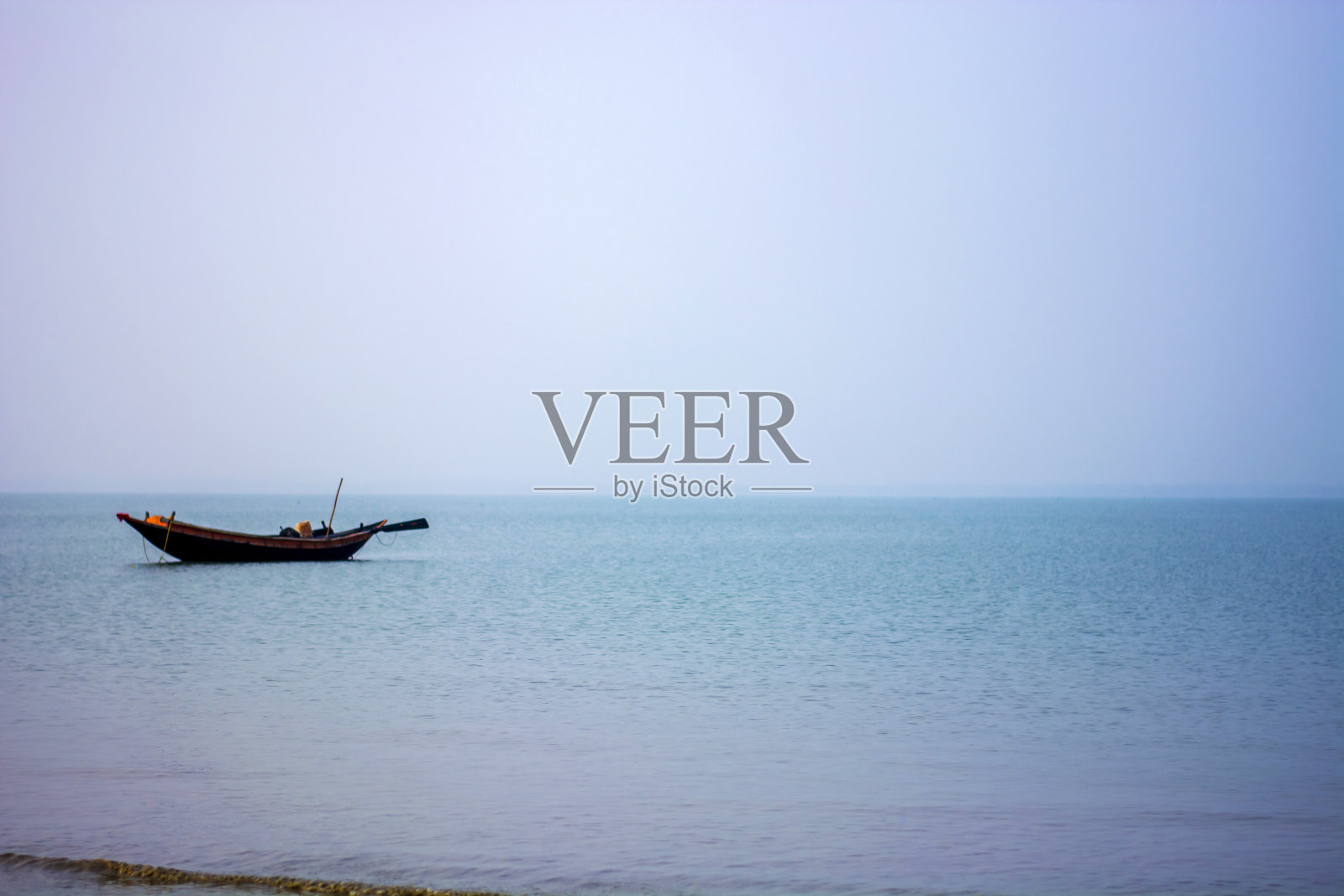 海上渔船照片摄影图片