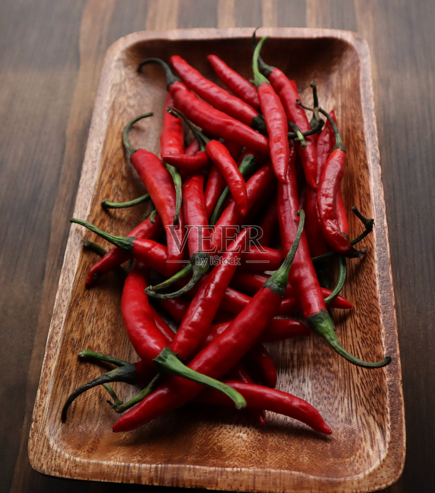 一盘红辣椒照片摄影图片