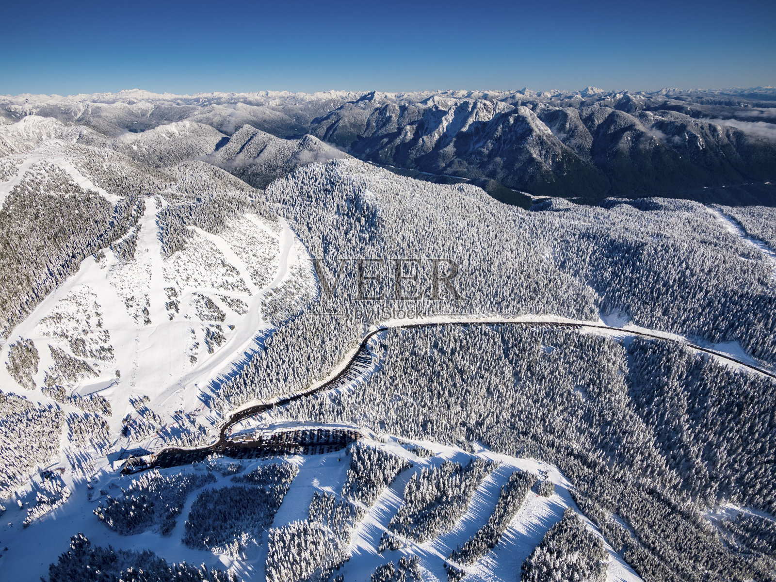 冬季加拿大柏树山滑雪区航拍照片照片摄影图片