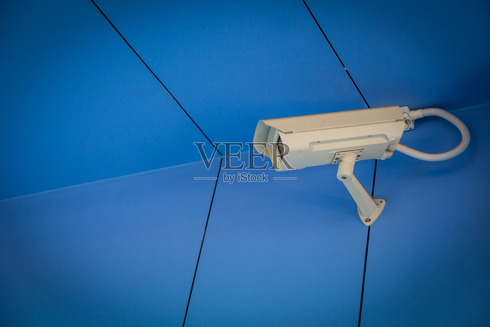 办公大楼的监控摄像头照片摄影图片