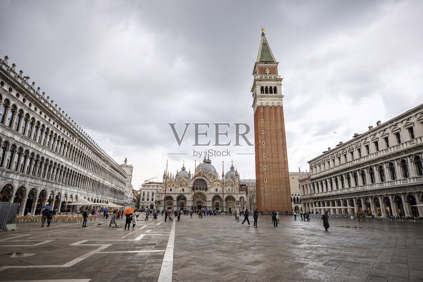 意大利威尼斯的慕拉诺岛。风景如画的风景。照片摄影图片