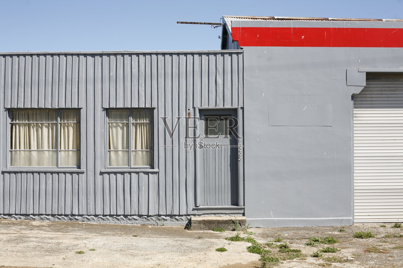 封闭和废弃的工业建筑照片摄影图片