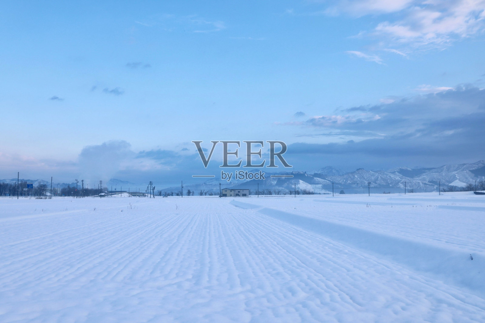 雪后的冬天风景照片摄影图片